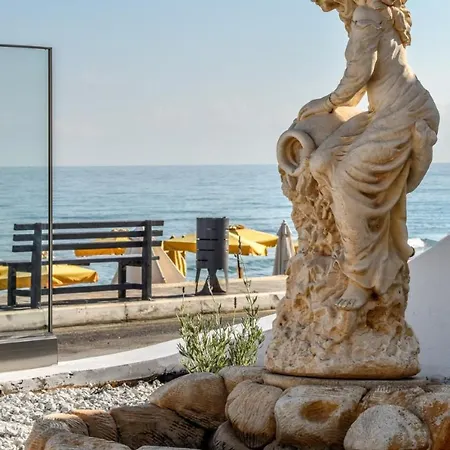 Hotel Yria 4*