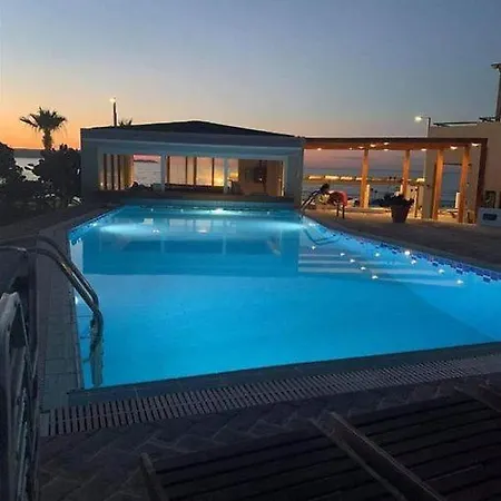 Yria 4* Kokkini Hani